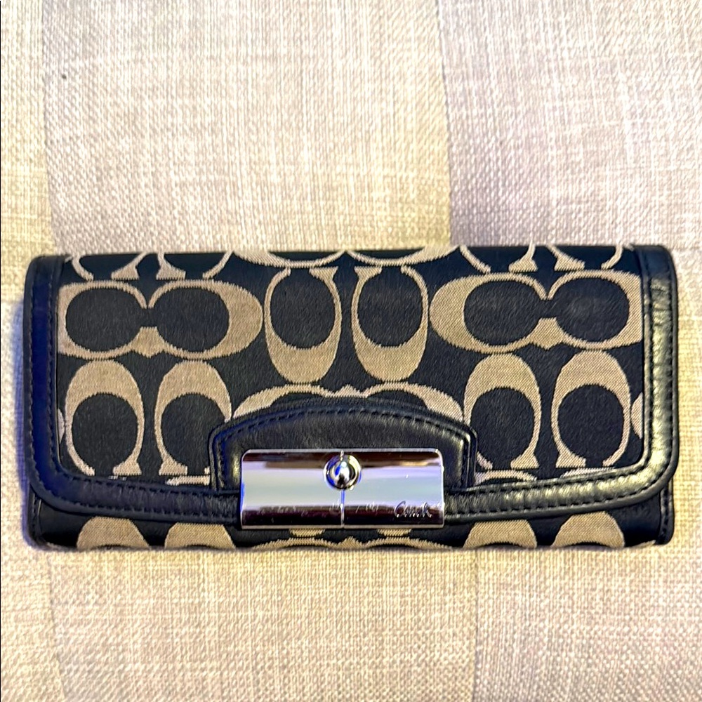 Coach Black and Tan Patterned Wallet